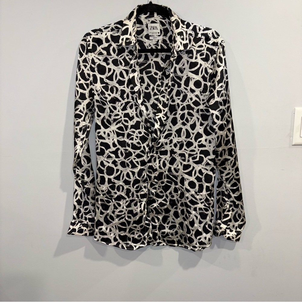 Zara Black and White Patterned Blouse